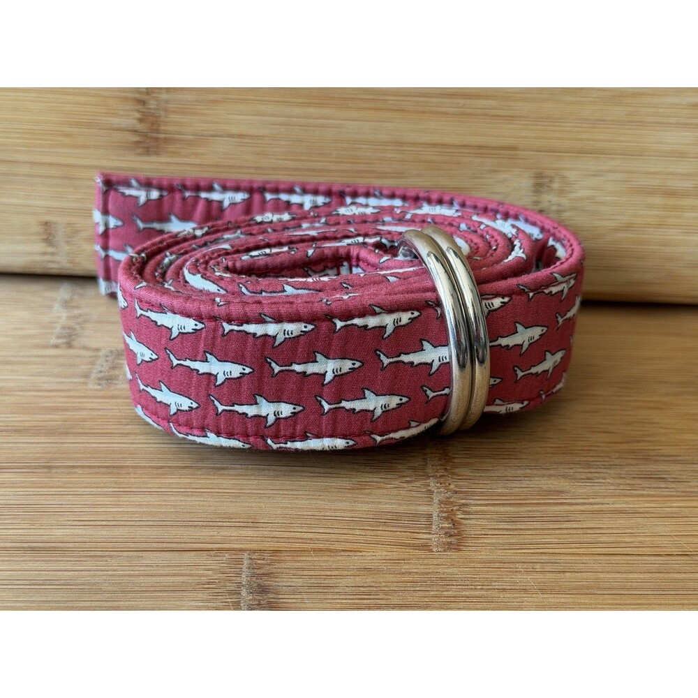 Vineyard Vines Belt Mens Large Red Shark Print D-Ring Cotton Preppy Casual